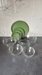 Glass bowl set