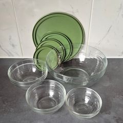 Glass bowl set