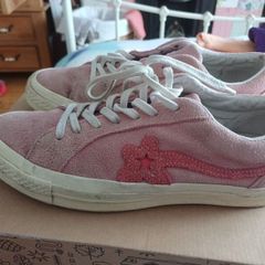 Le fleur Pink Converse size 8 5