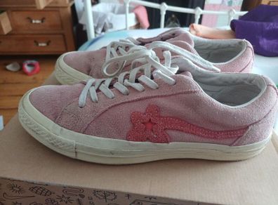 Le fleur Pink Converse size 8 5