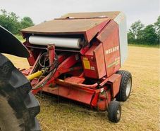Welger round baler