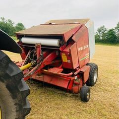 Welger round baler
