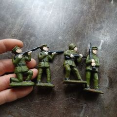 military  model figures