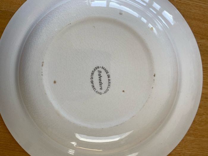 2 Arklow Belvedere Bowls