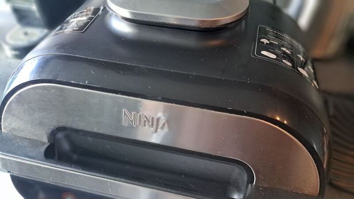 Ninja Food Health Grill & Air Fryer With Smart IQ AG551UK