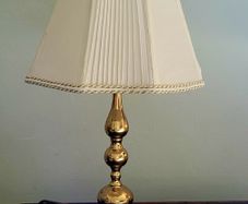 Vintage brass bobbin lamp