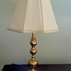 Vintage brass bobbin lamp