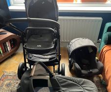 Joie Finiti Travel System Bundle with i-Level Pro Car Seat and ISOFix Base
