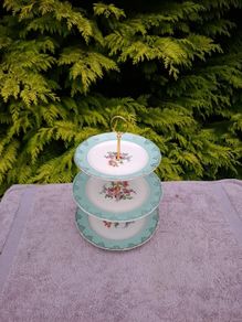 By post only mint ceramic cake stand