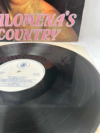 SIGNED Philomena Begley Philomenas Country LP 1980 Top Spin SSLP 502 Country