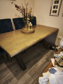 Dining room table