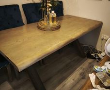 Dining room table