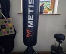 PRO 6 Foot Large Free Standing Punchbag Only Used Few Times gym boxing bag - Collect