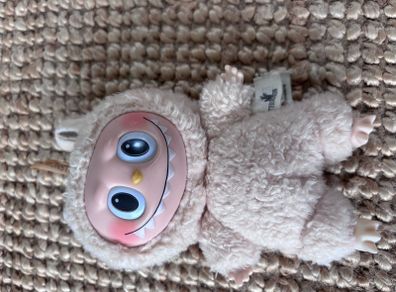 labubu doll