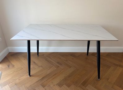 Marble effect table & chairs