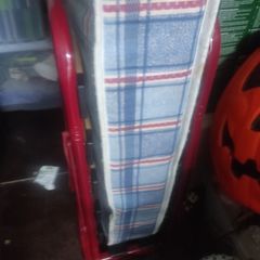 Guest folding bed