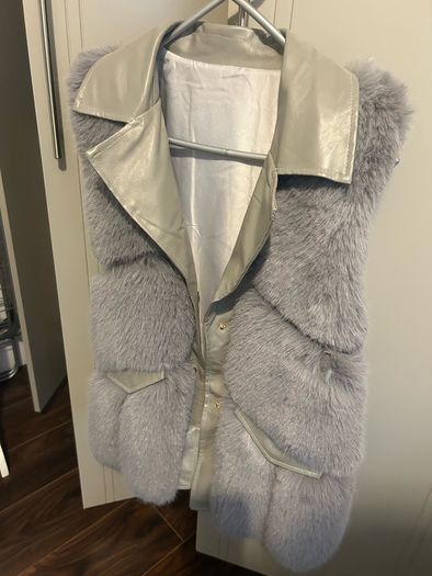 Stunning fur gilet, like new.  Bought Neola Boutique Malahide