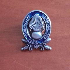 Dutch Military Police pin badge. Netherlands. Holland. Collectable. Metal Badge.
