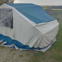 Folding trailer tent