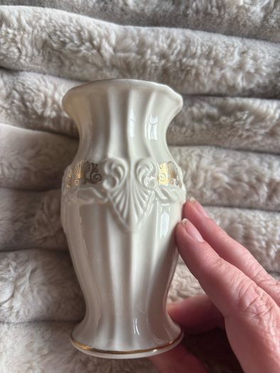 Vintage Belleek Ireland Georgian Shell Porcelain Vase (Gold Trim & Pink Accents) 1990s