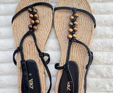 Zara sandals beach women narrow feet Size 41 Please see photos