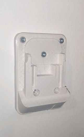 Makita Wall Mounts / Holders for Battery and Tools (18V/14.4V LXT)
