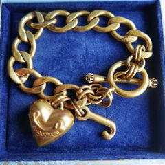 Juicy Couture Logo Heart J Charms Gold Tone Chain Link Toggle Clasp Bracelet 8"