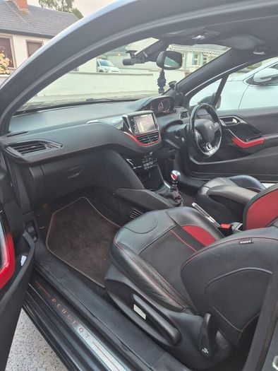 2014 Peugeot 208