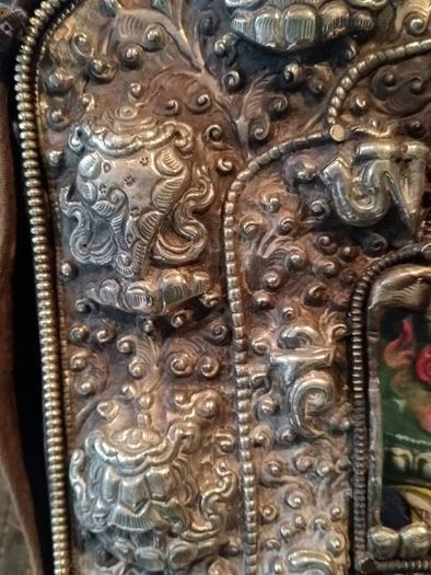 Large Silver Early 19th Century Gua with A Tsatsa of Green Tara