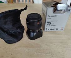 Panasonic Leica DG Summilux 25mm 1.4 Lens