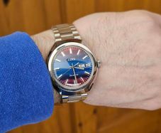 Vintage Swiss Made Ciny Quartz watch 1980s