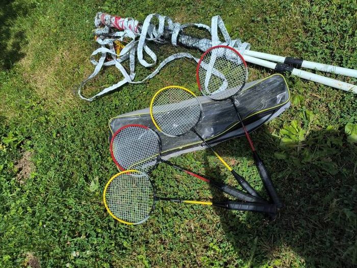 Badminton rackets & net FREE