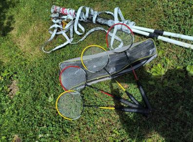 Badminton rackets & net FREE