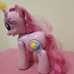 My Little Pony WALKING and TALKING PINKIE PIE Brushable G4 MLP 8 inch Talking Polish