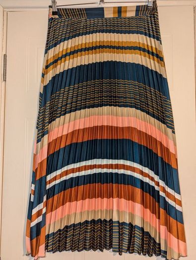 Stunning multi coloured pleated midi skirt from Stella
