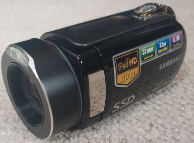 Samsung HMX-105 Camcorder