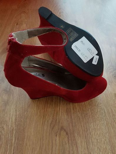 Sweet Ankle Strap Platform Suede Purple Wedges Pumps