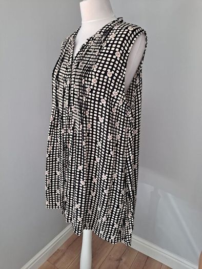 High end tunic by Masai with pockets size L, UK 14