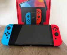 Nintendo Switch OLED Mint Condition Full Set