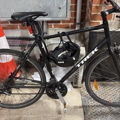 Trek FX2 Hybrid bike
