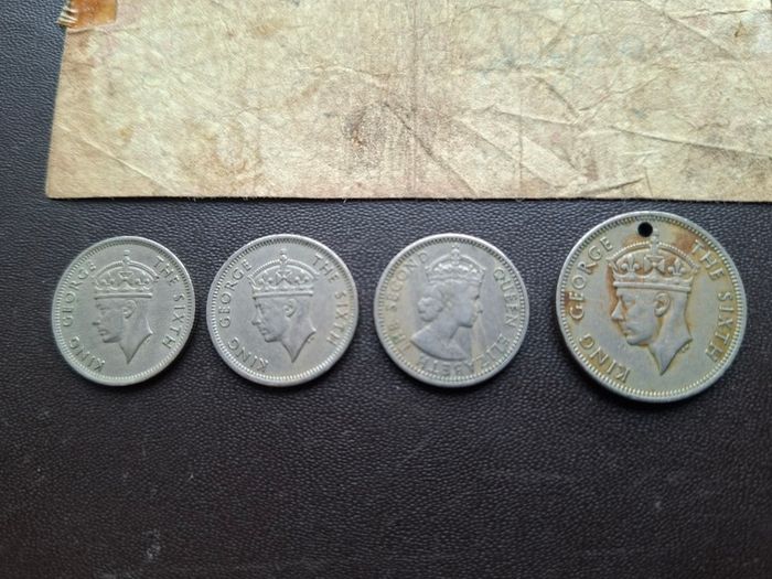 A Lot of one note and 4 coins from Malaya (1941-1956)