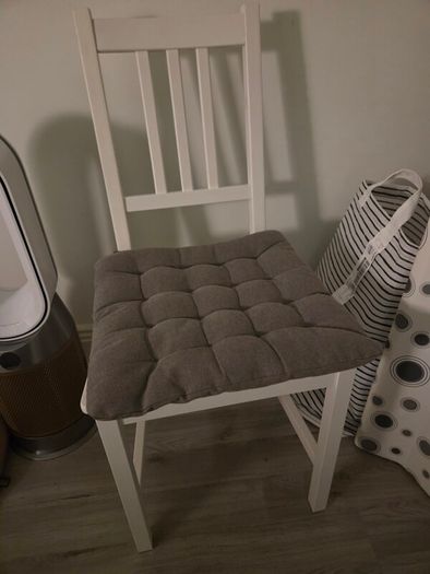 Ikea White Pinntorp chair