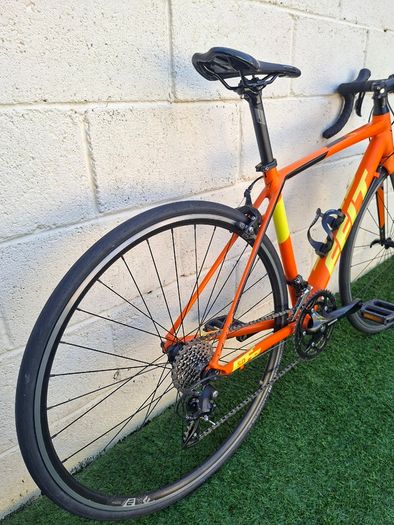 Felt FR 50 Carbon Fork/Aluminium Frame Road Bike