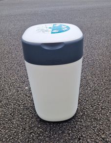 Tommee Tippee Twist & Click Advanced Nappy Bin