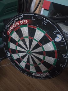 dart board