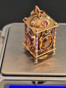 Gold Victorian Pendant