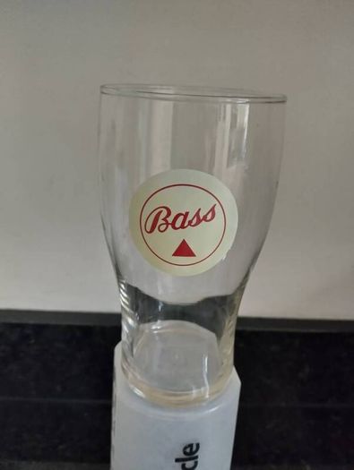 Vintage Bass pint glass