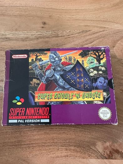 Super Nintendo retro console + games Mario