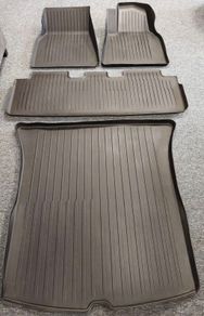 Tesla Model Y rubber mats