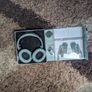 Bluetooth Headphones Image 7